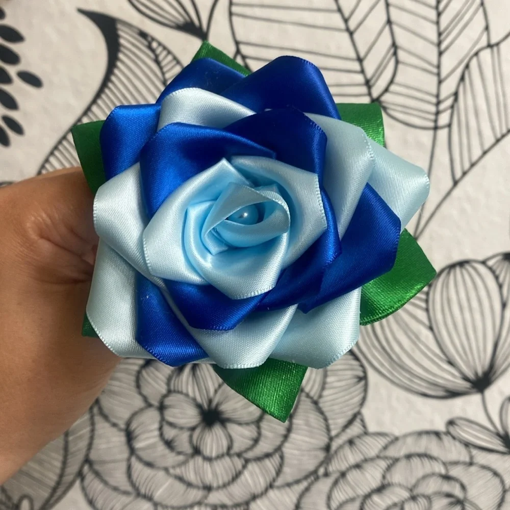 Two-Tone Satin Flower Pen - Picture 6 of 6